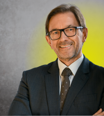 KRZYSZTOF KUREK